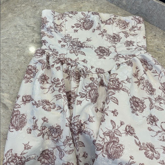 Altrd State Dress - Picture 11 of 11